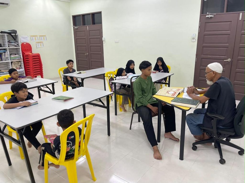KELAS MENGAJI KANAK-KANAK LELAKI DAN PEREMPUAN AKADEMI TAHFIZ LIL FAAIZIN (ATLF) 2026 1 WhatsApp Image 2026 09 23 at 12.59.40 PM 5 www.atlf.com.my